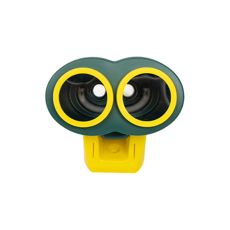 Jumelles pour enfants pour aires de jeux et cabanes dans les arbres : ce qu'il faut rechercher dans un jouet sûr, durable et adapté au développement